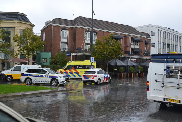 Fietser en automobilist met elkaar in botsing