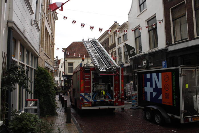 Giftshop tijdelijk gesloten vanwege waterlekkage