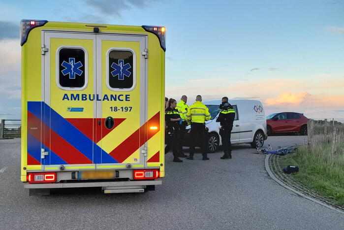 Fietser gewond bij aanrijding met auto