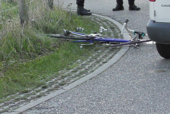 Fietser gewond bij aanrijding met auto