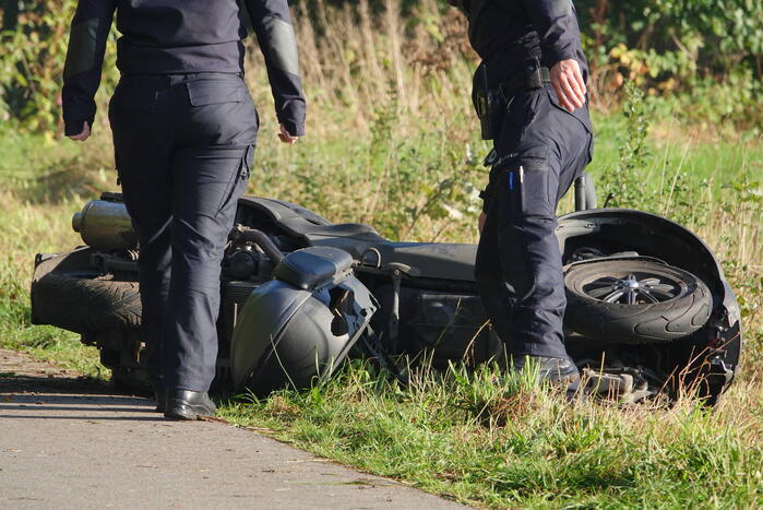 Motorrijder gewond bij eenzijdig ongeval