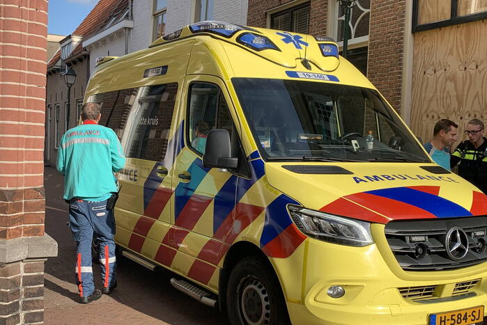 Scooterrijders gewond bij aanrijding