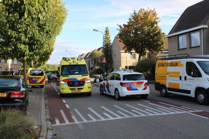 Scooterrijder geschept door auto