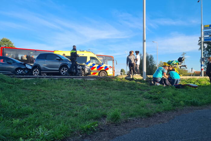 Drie voertuigen betrokken bij ongeval op rotonde