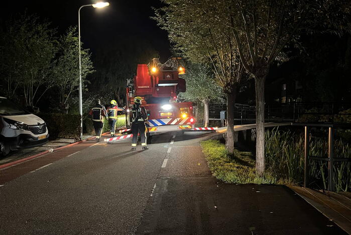 Brand in schoorsteen van woning