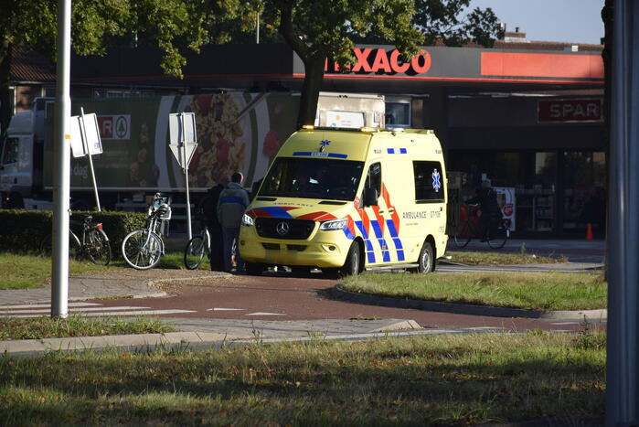 Overstekende fietser aangereden op rotonde