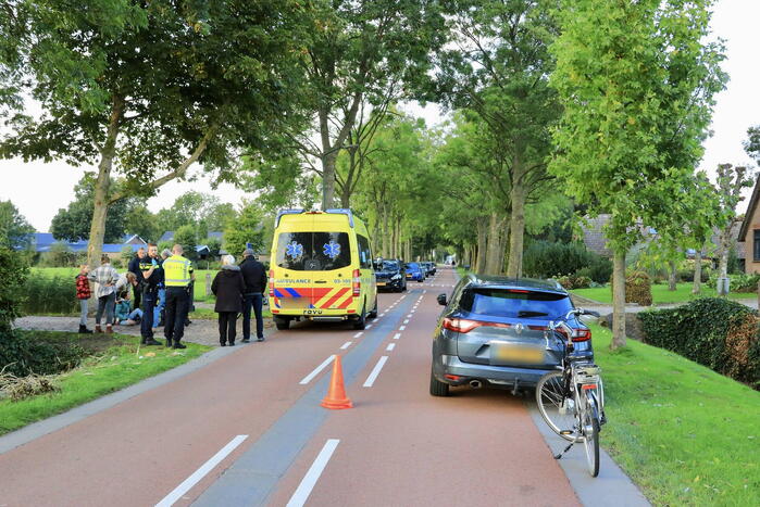 Fietser gewond na val in sloot