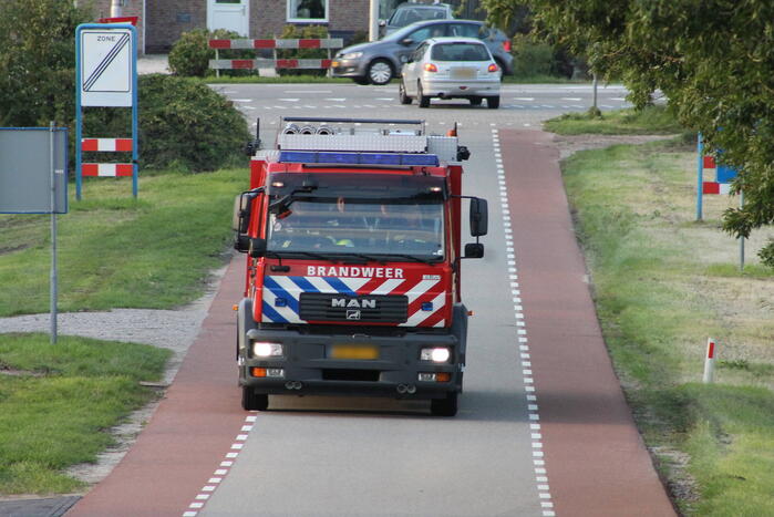 Brandweer ingezet voor los trekken vastgelopen zeilboot