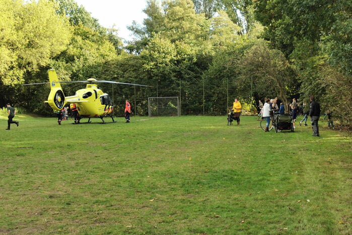 Inzet traumahelikopter trekt veel bekijks