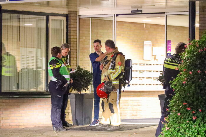 Drooggekookte pan zorgt voor rookontwikkeling wooncentrum