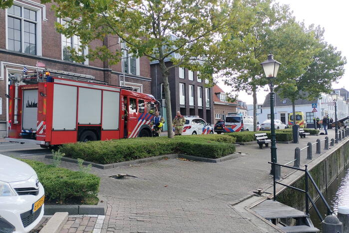 Politie redt te water geraakt persoon