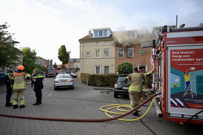 Flinke rookontwikkeling bij brand in woning