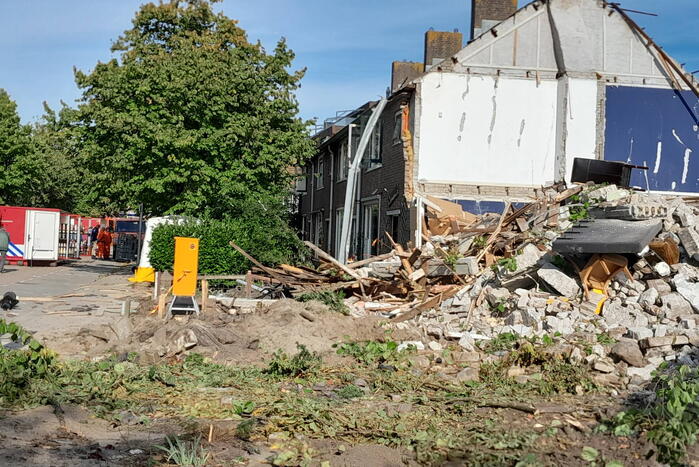 Specialistisch bijstandsteam USAR oefent bij sloopwoningen