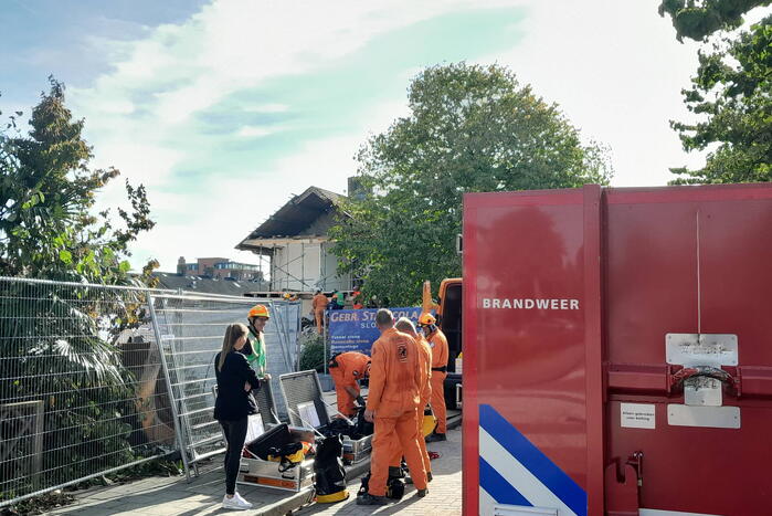 Specialistisch bijstandsteam USAR oefent bij sloopwoningen