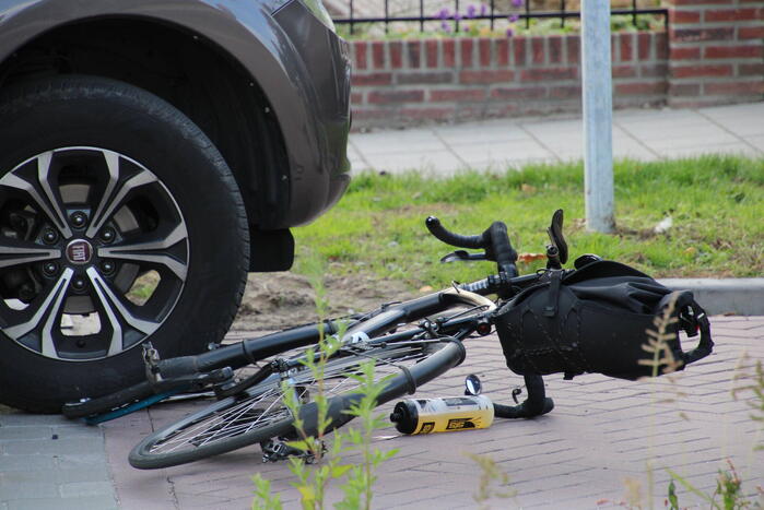 Fietser gewond bij botsing met automobilist