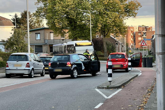 SCHADE BIJ AANRIJDING bij inrit