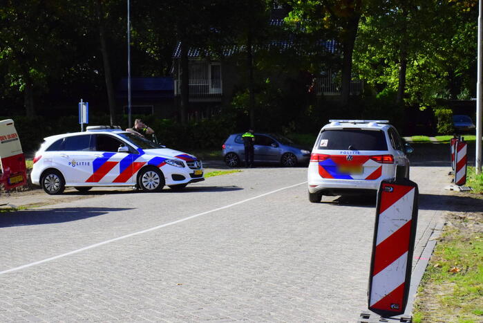 Man en vrouw beide donker getint gezocht na heterdaad