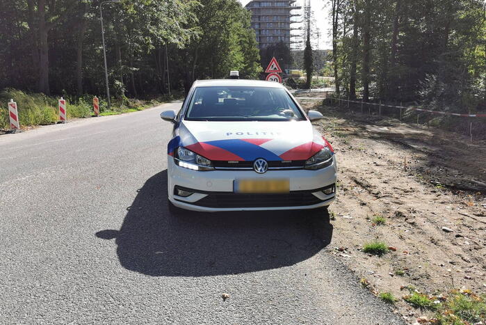 Man en vrouw beide donker getint gezocht na heterdaad