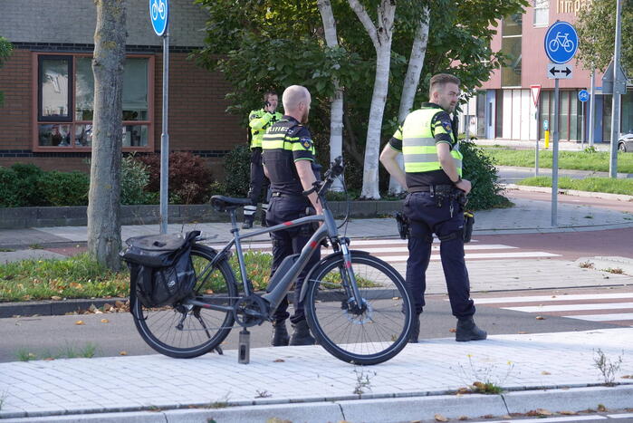 Fietser gewond, automobilist rijdt door na aanrijding