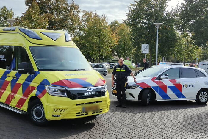 Fietsster gewond bij botsing met scooter
