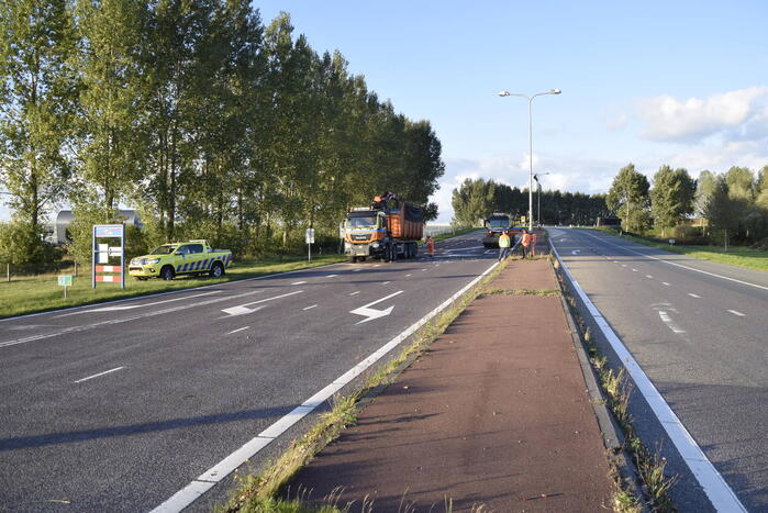 Camper belandt op zijkant