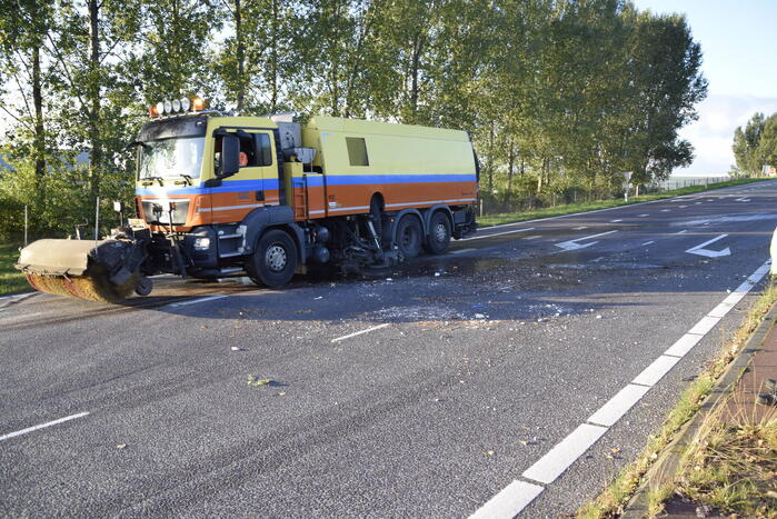 Camper belandt op zijkant