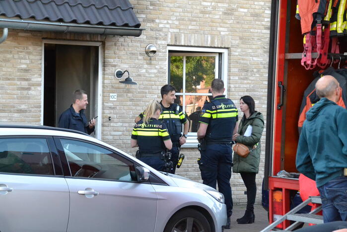 Persoon gewond bij woningbrand