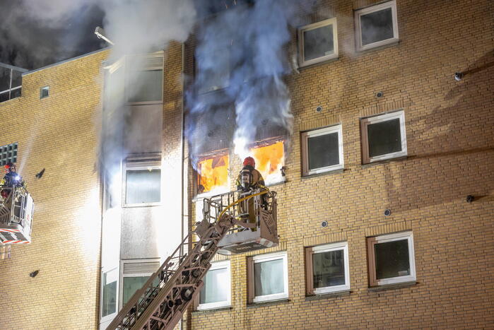 Dode bij uitslaande brand in flatwoning