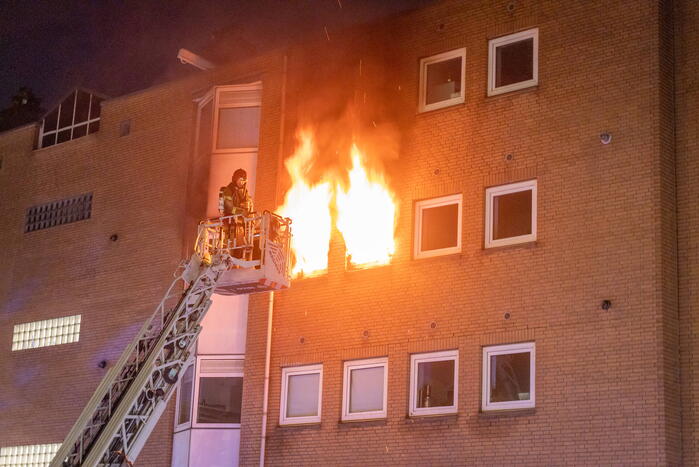 Dode bij uitslaande brand in flatwoning