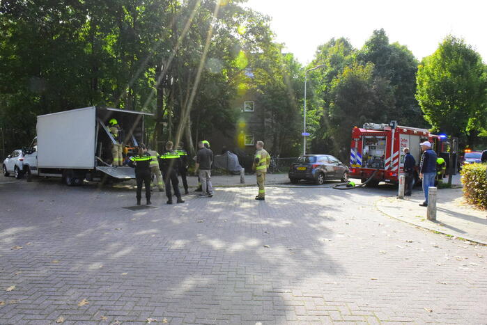 Brand in bakwagen snel geblust