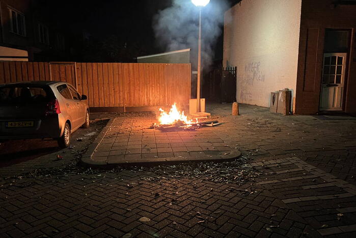 Afvalbrand snel onder controle