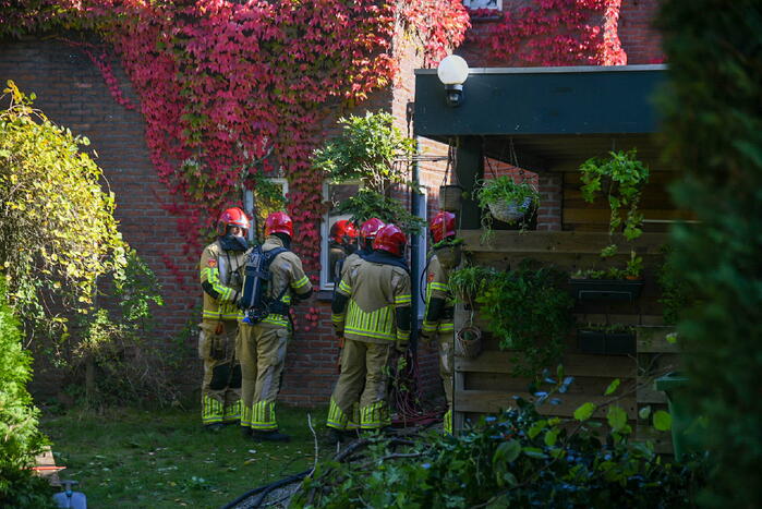 Brand in keuken zorgt voor enorme rookontwikkeling