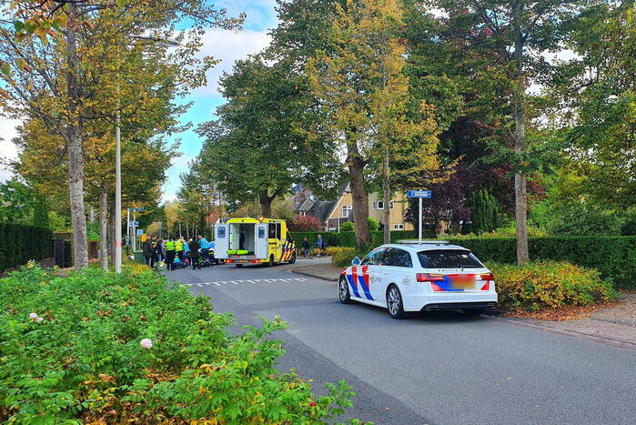 Fietsster aangereden door auto