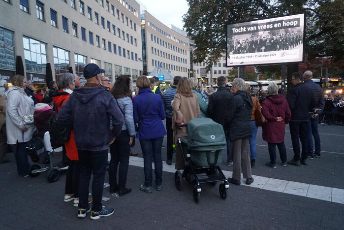 Indrukwekkende herdenkingstocht tijdens Tocht van Vrees en Hoop