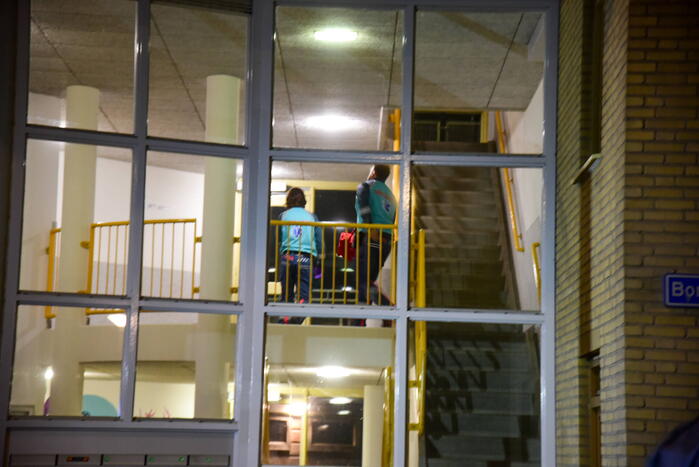 Oude vrouw gewond na woning overval