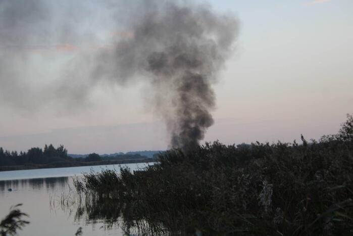 Flinke rookontwikkeling bij brand op plezierboot