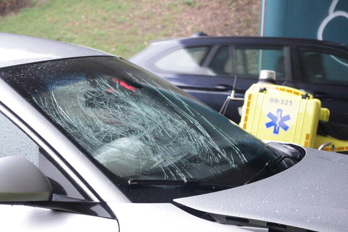 Twee personenwagens beschadigd bij kop-staart ongeval