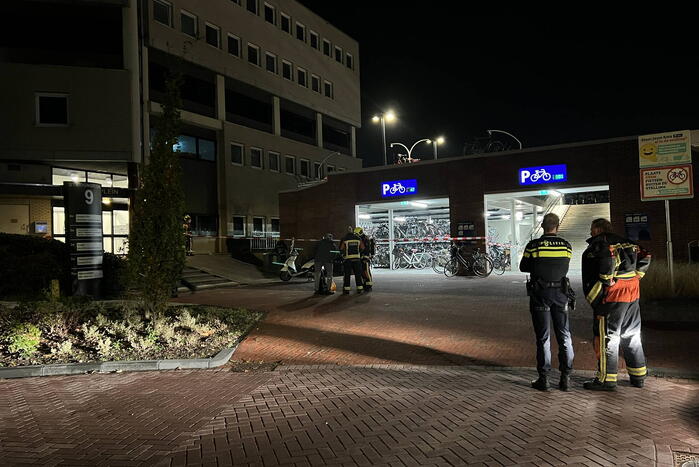 Brandweer verricht onderzoek wegens gaslucht