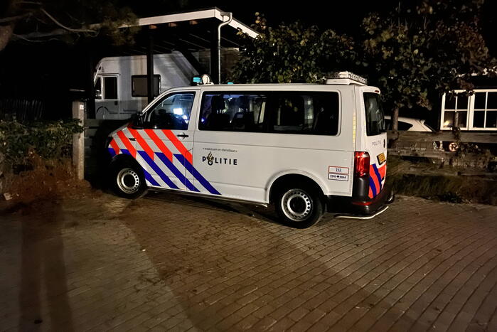 Personen gewond bij aanrijding op strand, bestuurder rijdt door