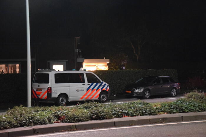 Personen gewond bij aanrijding op strand, bestuurder rijdt door