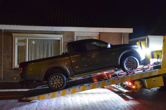 Personen gewond bij aanrijding op strand, bestuurder rijdt door