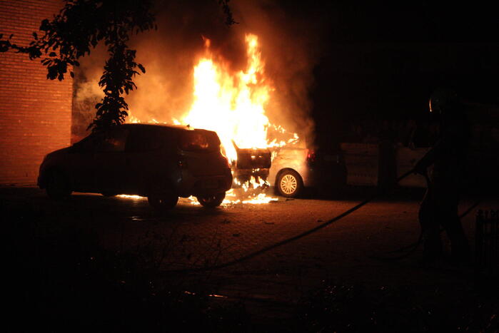 Flinke schade wegens overslaande brand