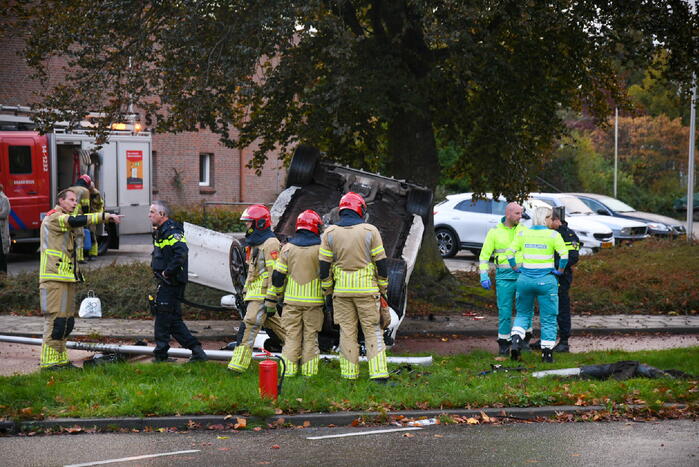 Mercedes-AMG belandt op de kop op fietspad