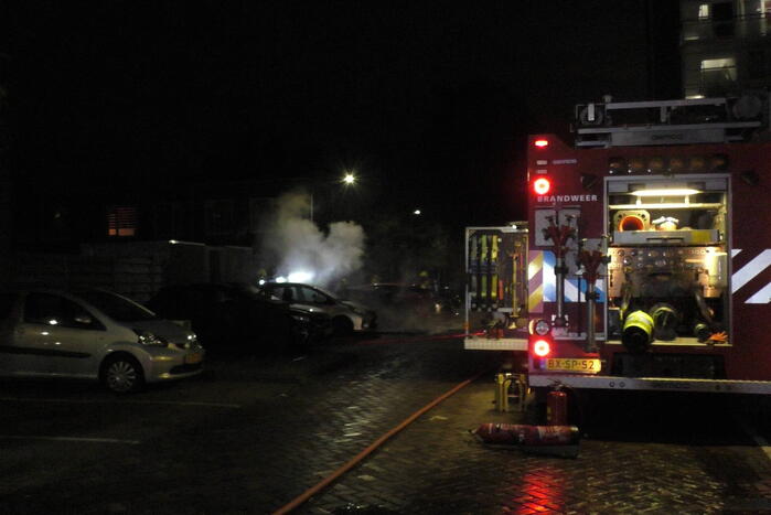 Auto compleet verwoest vanwege brand