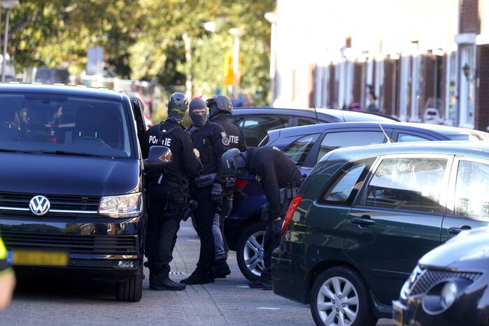 Ambulancemedewerker overgoten met heet water in woning