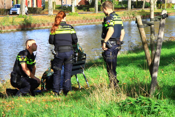 Jongeman naar ziekenhuis gebracht na val in water