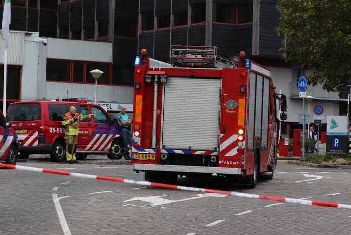 Autobrand in parkeergarage MST