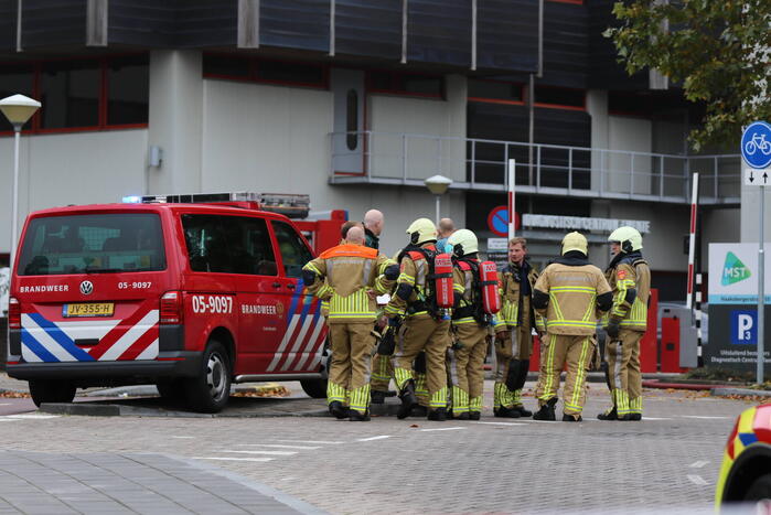 Autobrand in parkeergarage MST