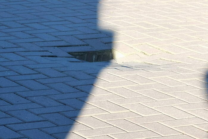 Weg afgesloten door Sinkhole