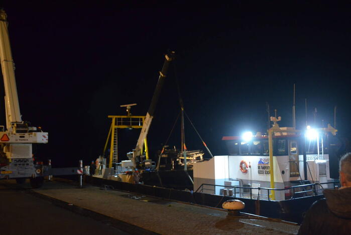 Aangevaren watertaxi aangekomen in haven